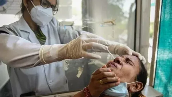 Covid: India sees nearly 25% rise in daily cases with 17,135 fresh infections