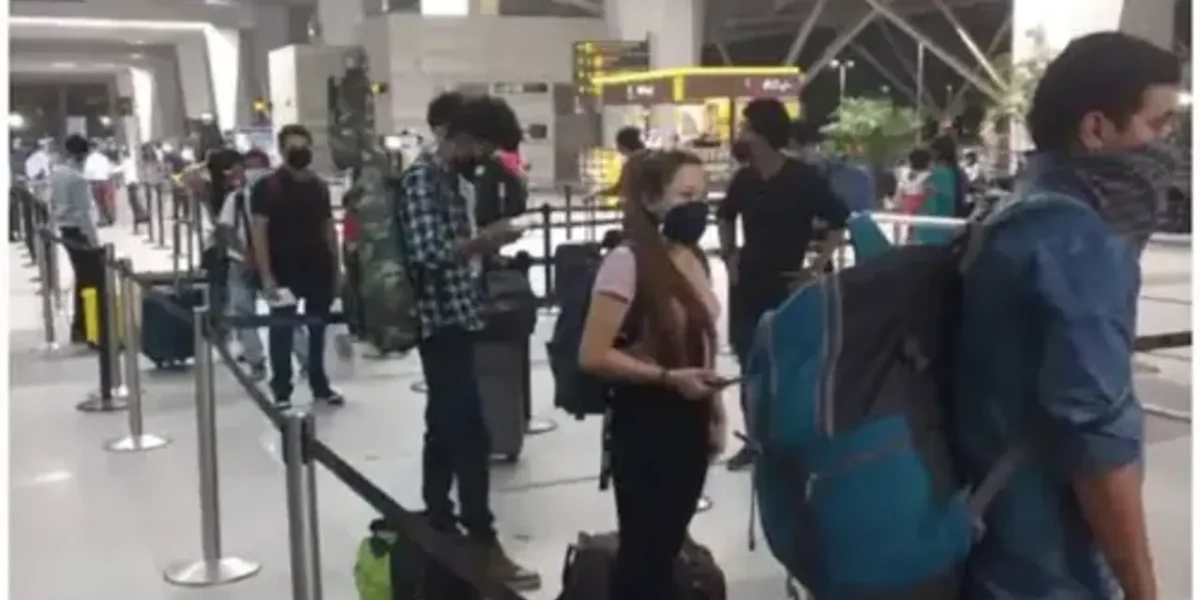 China resumes long-term visas for Indian students
