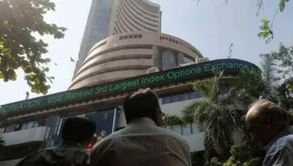 Sensex ends below 57,200, Nifty sheds 300 pts