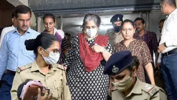 Gujarat riots case: SC grants interim bail to activist Teesta Setalvad