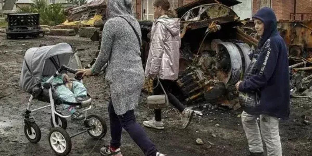 Mass graves found in Ukraine cities liberated from Russia