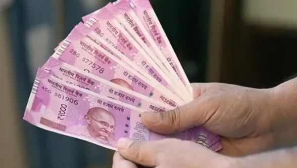 Rupee falls to record low of 81.09 in early trade