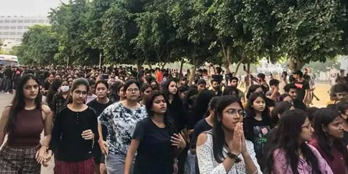 Chandigarh University MMS scandal: Youth detained in Shimla as protests continue