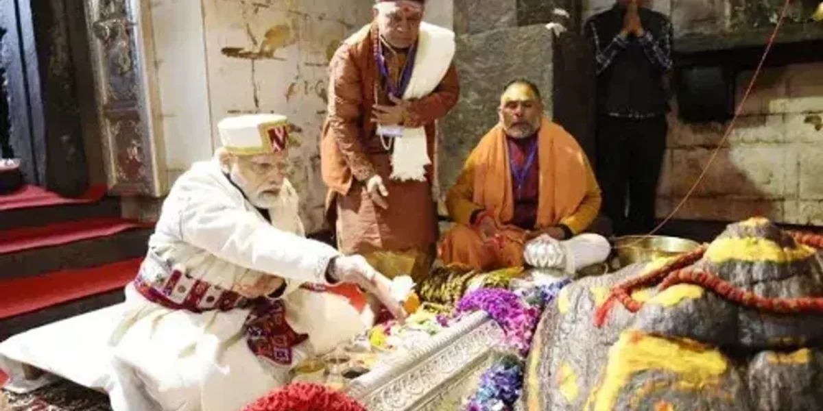 PM Modi offers prayers at Kedarnath Dham in Uttarakhand