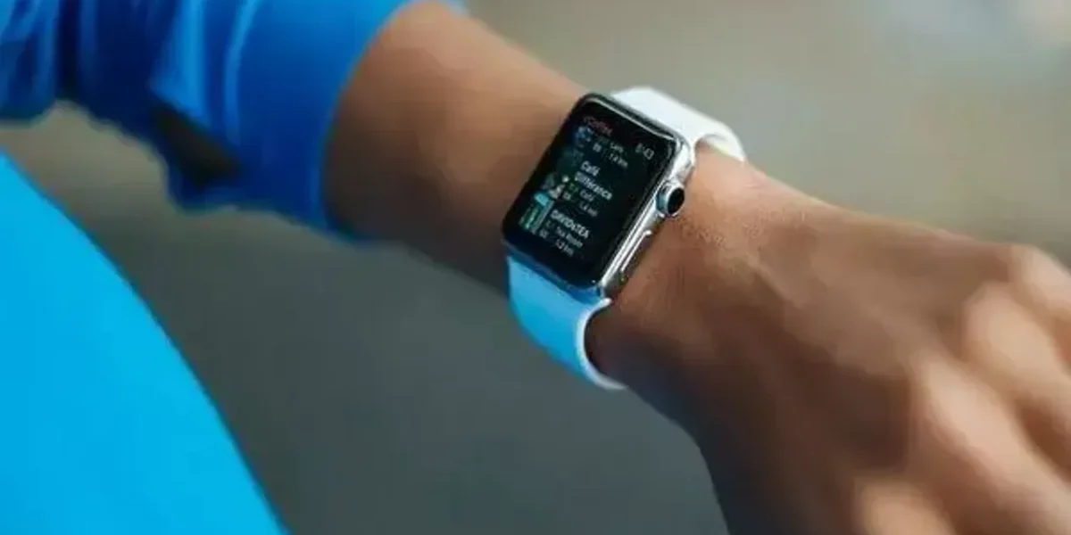 Study: Smartwatches have potential to detect emerging health problems