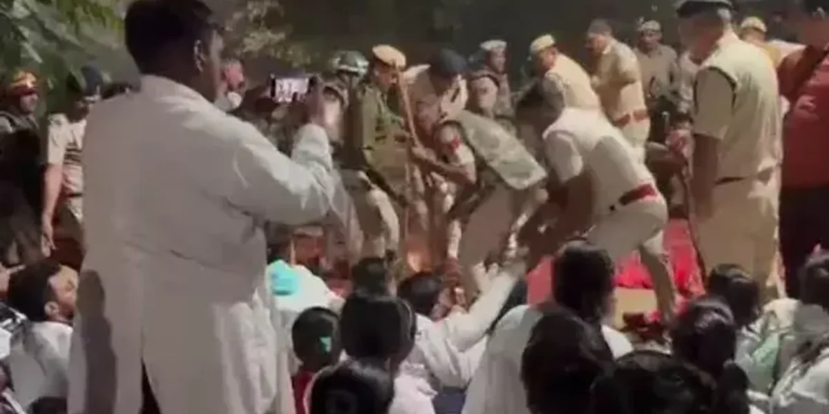 Doctors protest against Bond policy escalates across the country, Haryana cancels NEET Counselling