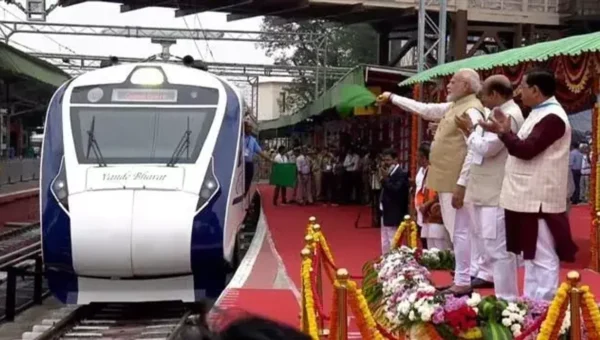 PM flags off south India’s first Vande Bharat Express in Bengaluru