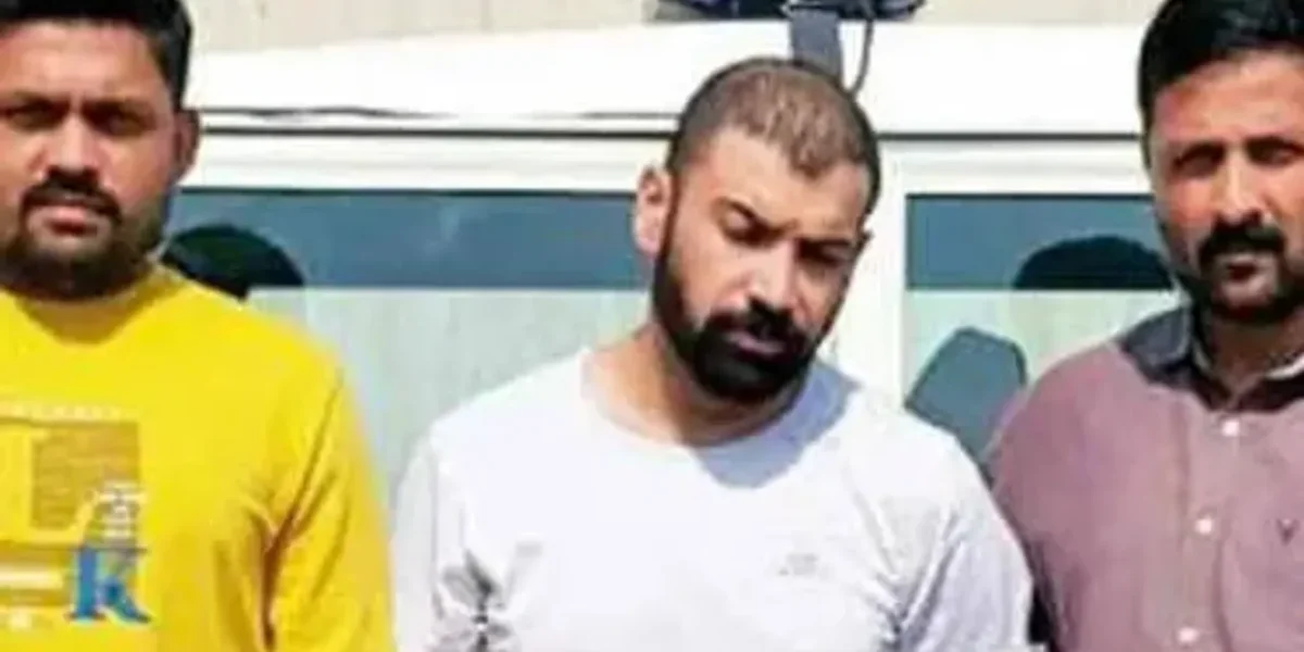 Gujarat ATS nabs man in Delhi with 8kg of heroin