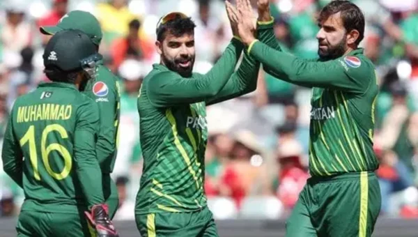 T20 World Cup: Pakistan & Bangladesh match underway at Adelaide Oval Stadium