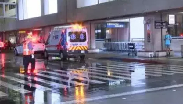 Nearly dozen people seriously injured amid turbulence on flight to Hawaii