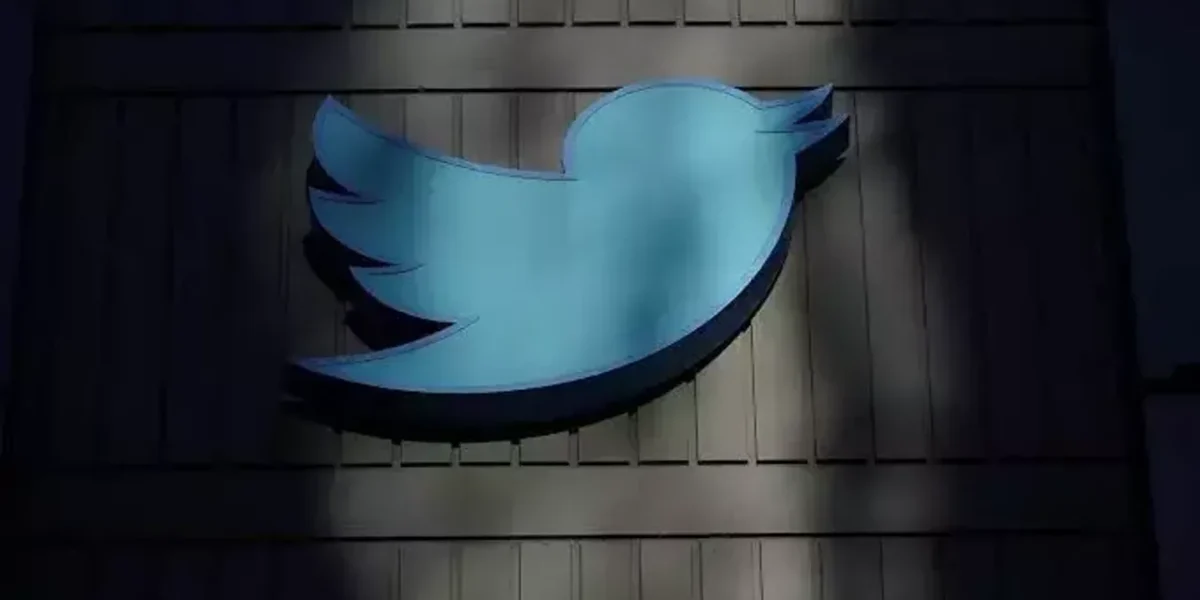 Twitter restores suicide prevention feature