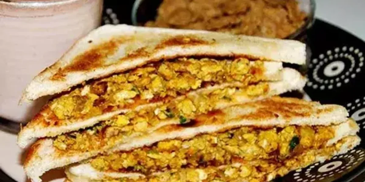 Egg Bhurji Sandwich Recipe