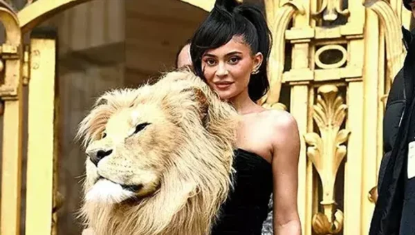 Kylie Jenner wears huge lion head gown to Paris fashion week