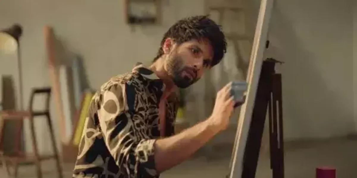 Fans hail ‘con artist’ Shahid Kapoor for his performance in new Farzi promo