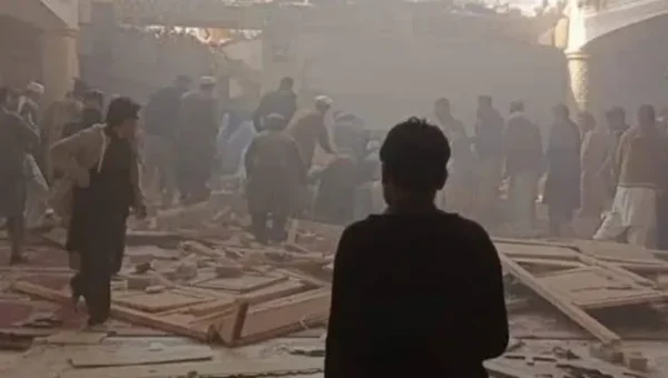 Peshawar bomb blast: Death toll rises to 90