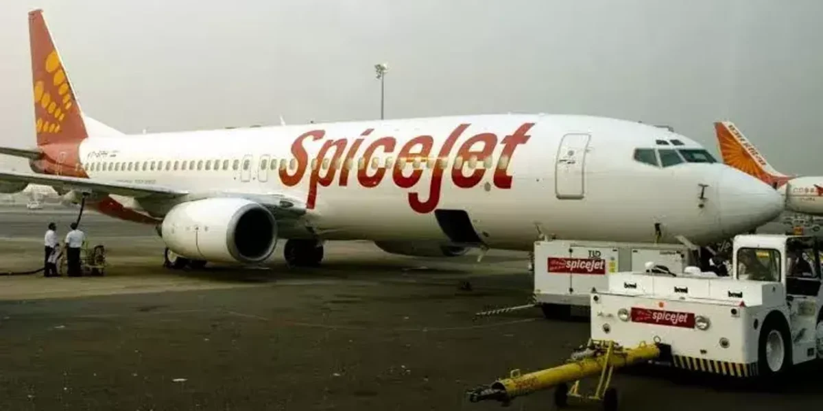 Bangkok-Bound SpiceJet flight makes emergency landing in Kolkata after pilot spots broken engine blade