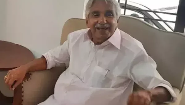Former Kerala CM Oommen Chandy hospitalised, son shares health update