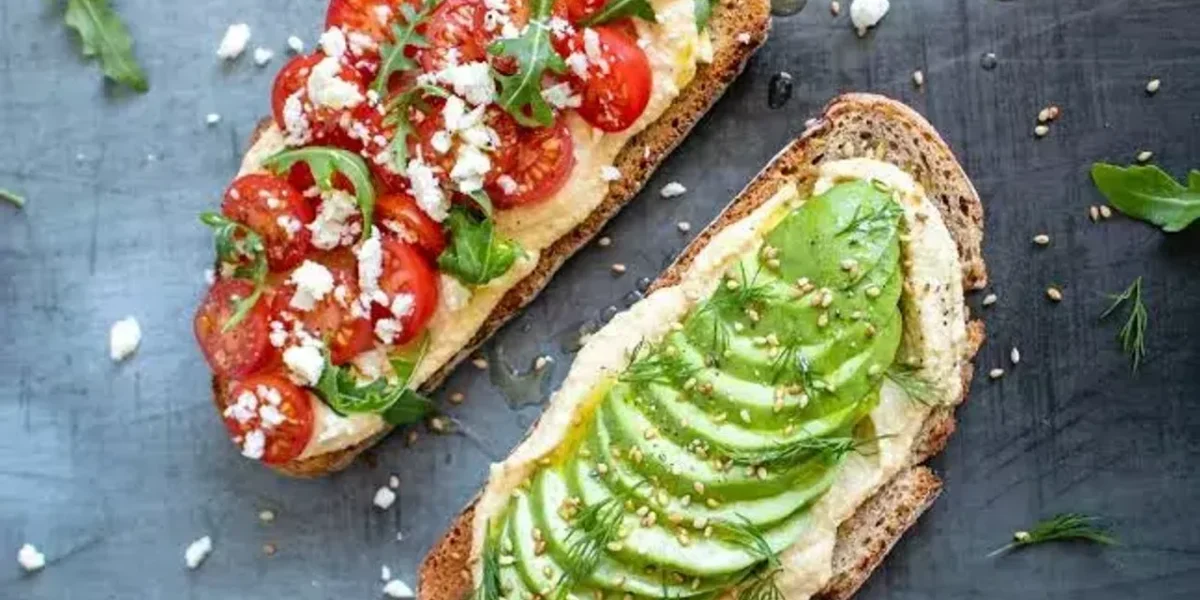 Hummus Toast Recipe: It is a quick and healthy breakfast recipe, snack recipe or appetiser recipe