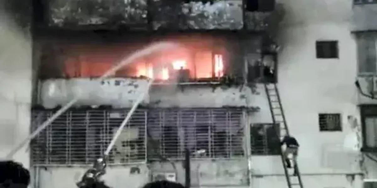 14 charred to death after fire breaks out at a multi-storey building in Jharkhand