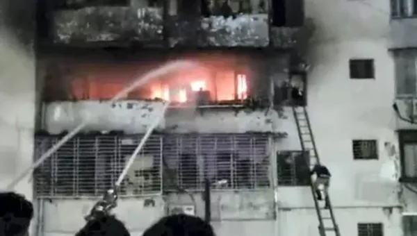 14 charred to death after fire breaks out at a multi-storey building in Jharkhand