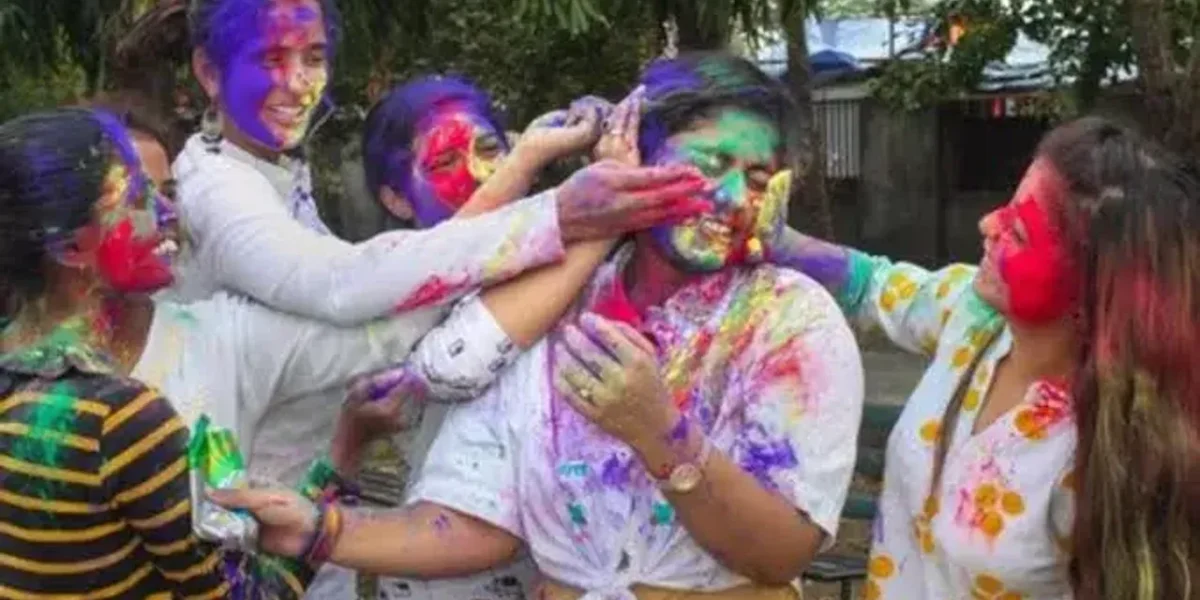 Holi 2023: Ahmedabad soaks in Holi fervour