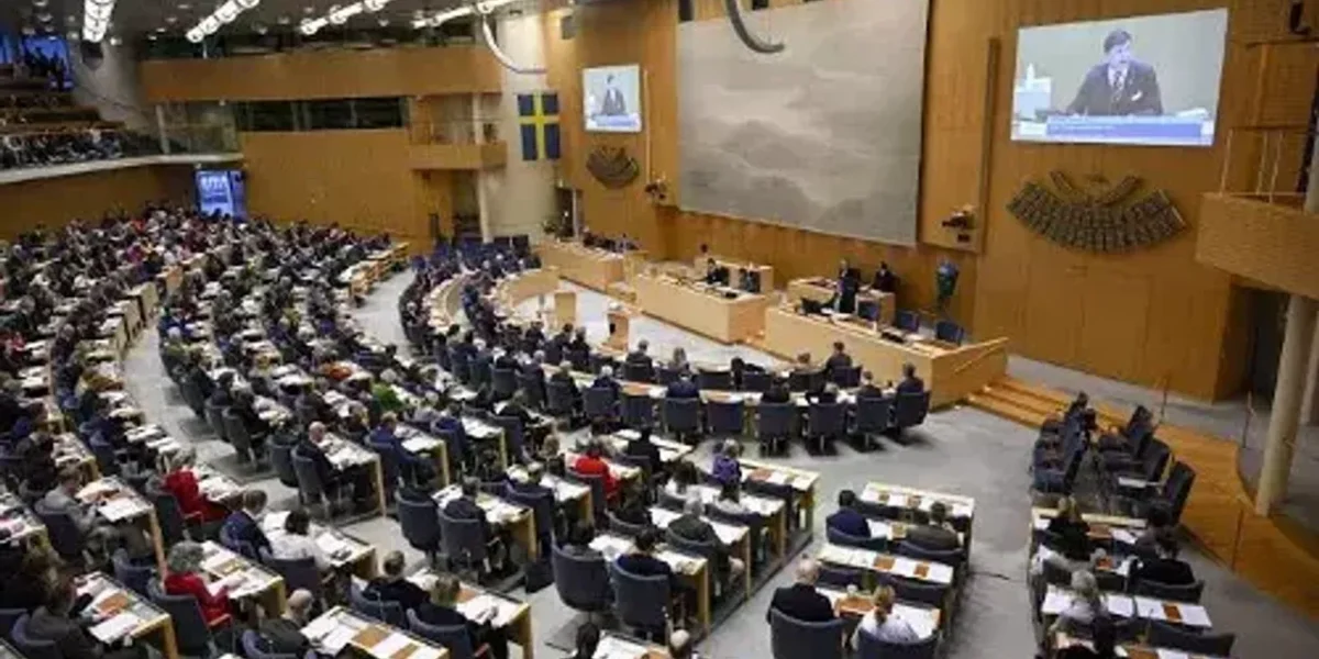 Swedish Parliament passes law approving country joining NATO