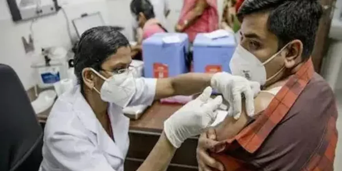 Union Health Ministry reviews public health preparedness and vaccination progress in view of upsurge in COVID -19 and Influenza cases