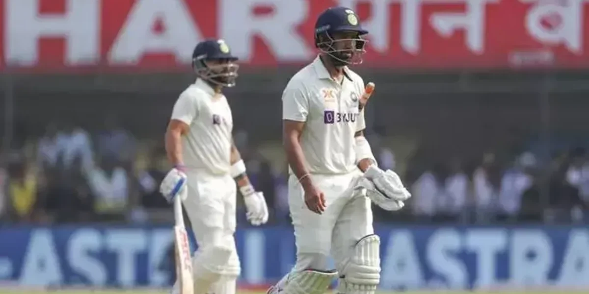 Indian batting collapses under Australian spinning on day one of third test at Indore