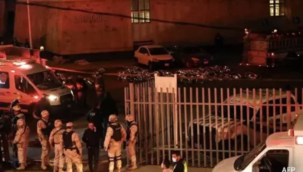 40 killed in blaze at detention centre near US-Mexico border