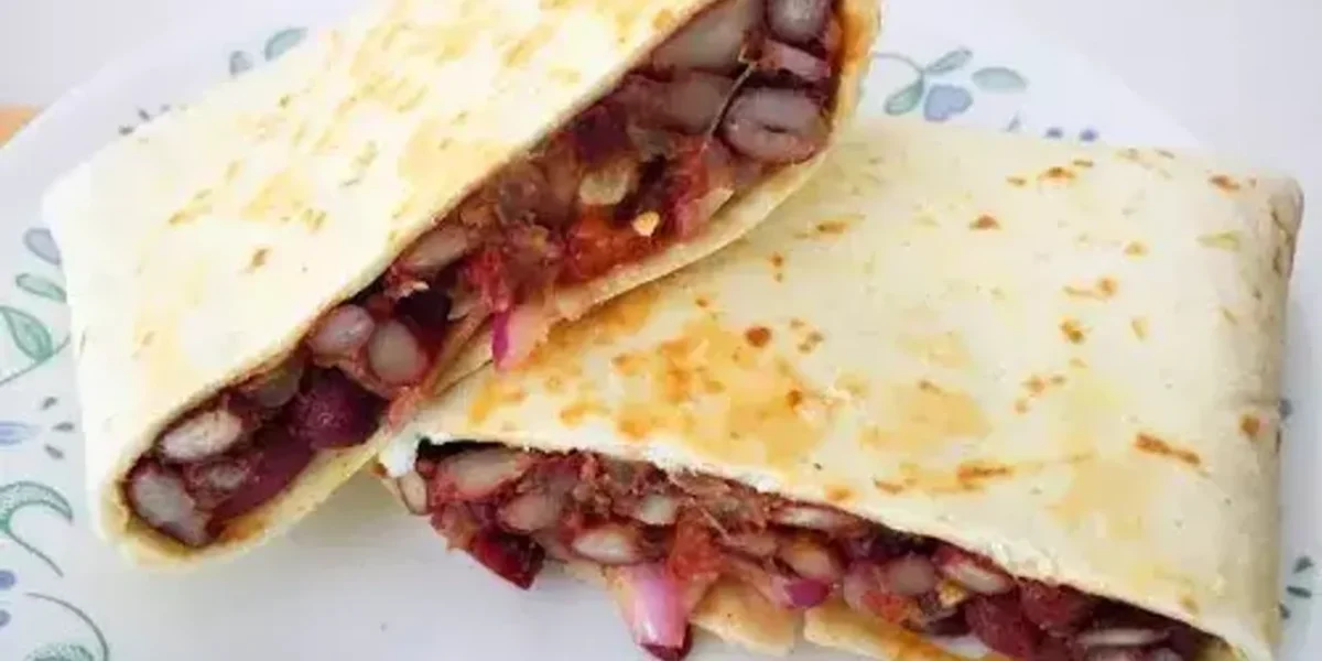 Red Kidney Beans Wrap Recipe: Try this delicious Kidney bean and salsa recipe