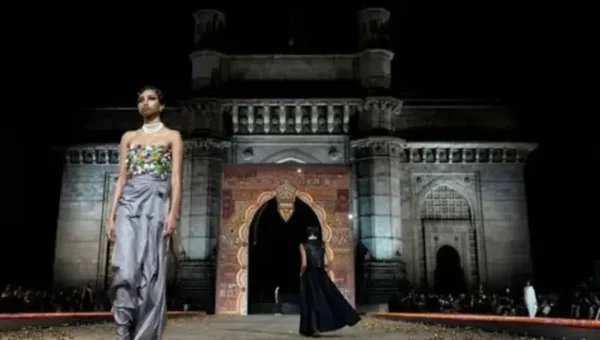 Dior transforms Mumbai’s Gateway of India into fashion ramp