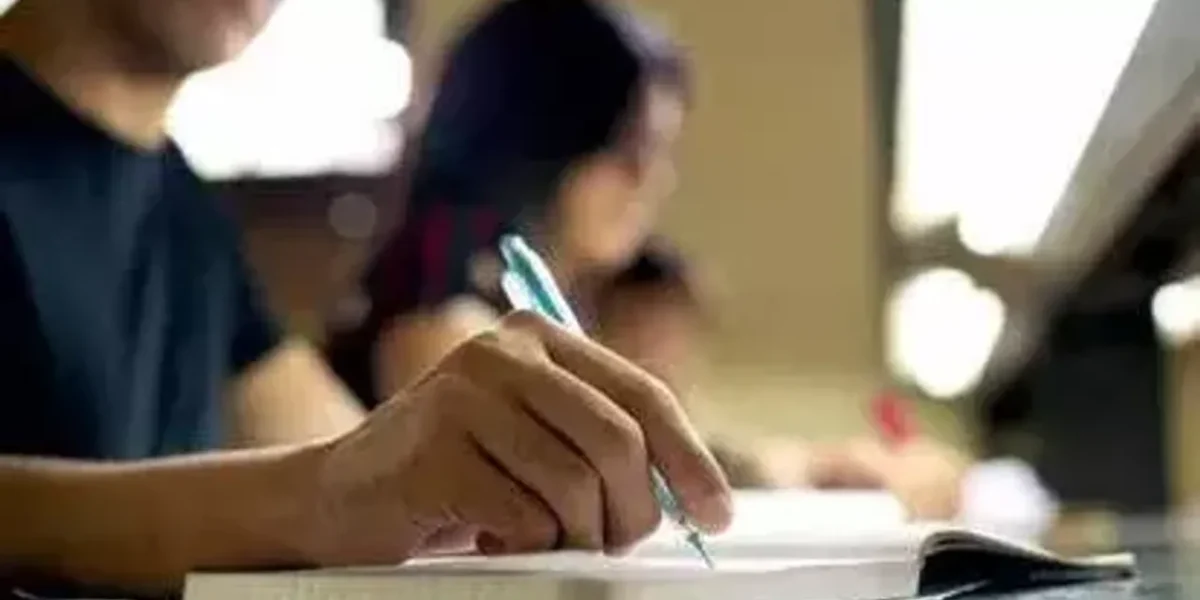 700 Indian students facing deportation from Canada