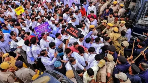 Rajasthan doctors hold massive rally against Right to Health Act