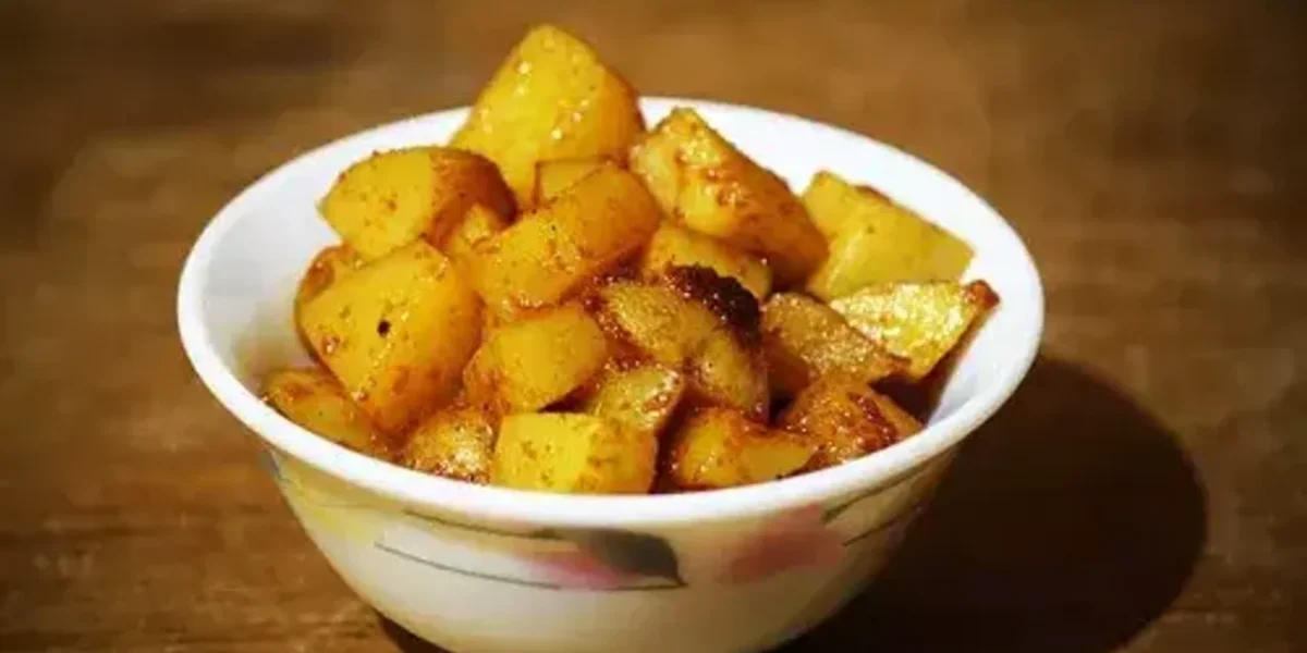 Fried Masala Potatoes Recipe: This simple snack can be made in just a few minutes