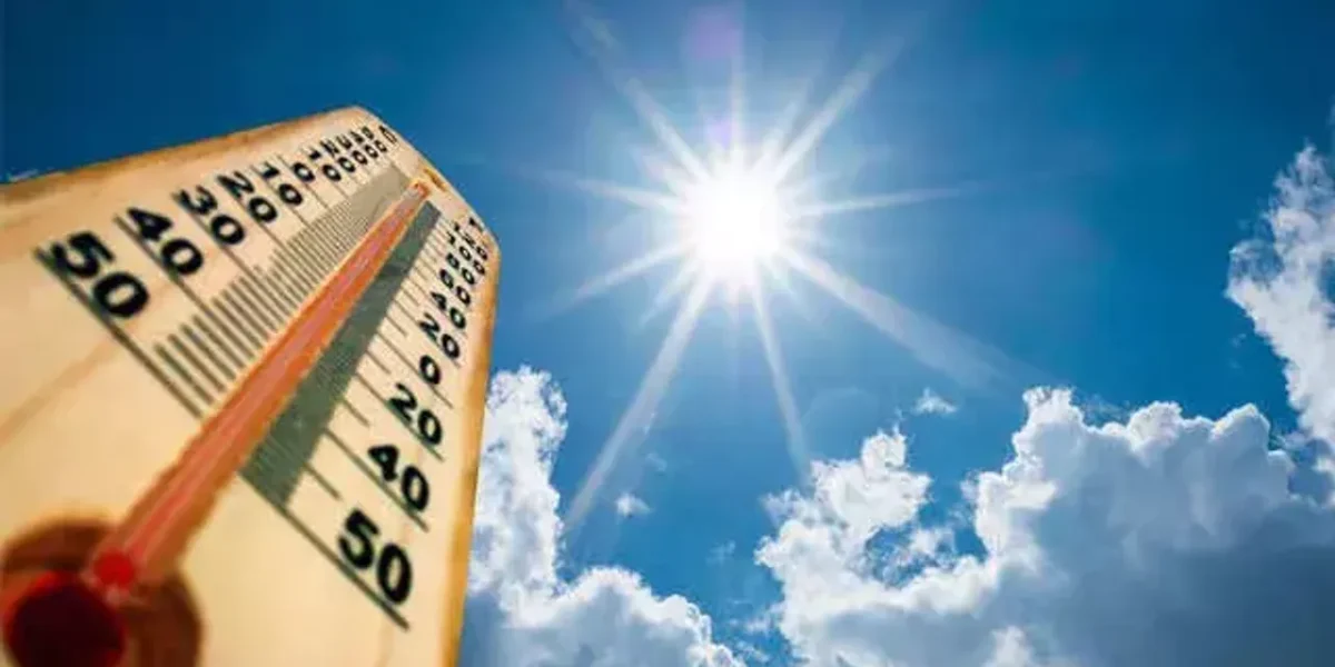 Cyclonic circulation lowers temperatures in Gujarat