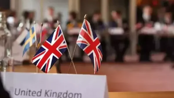 New immigration rules: UK to ban foreign students from taking their families along