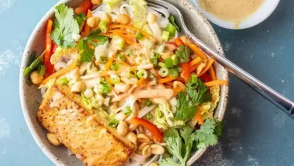 Thai Noodles Tofu Bowl Recipe