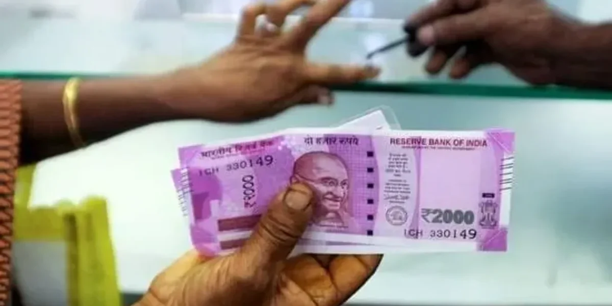 RBI on 2000 Rupee note: RBI to withdraw Rs 2,000 notes from circulation