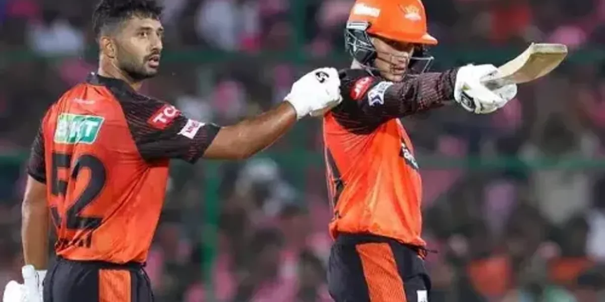 IPL: Sunrisers Hyderabad beat Rajasthan Royals by 4 wickets