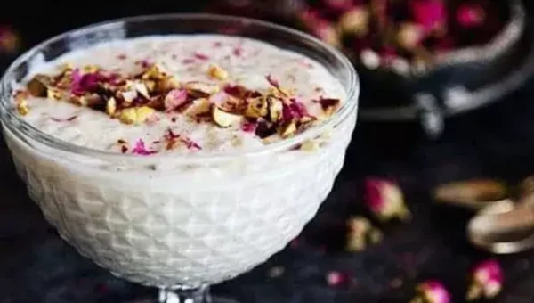 Gulab Seviyan Kheer Recipe: A simple yet delicious Gulab Seviyan Kheer recipe