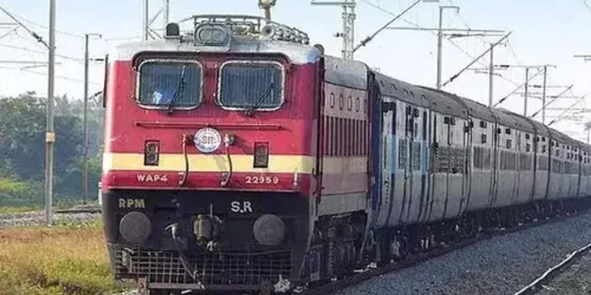 Delhi-Bound Goa Express leaves 45 passengers in Nashik after arriving 90 minutes early at station