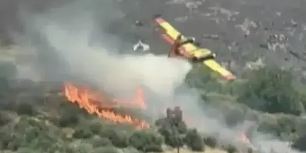 Plane crashes in Greece while fighting wildfire, both pilots dead