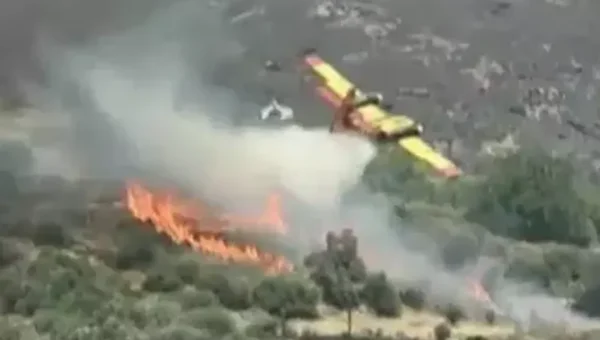 Plane crashes in Greece while fighting wildfire, both pilots dead