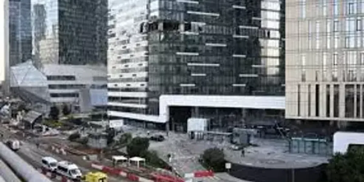 Moscow airport briefly shut as Ukraine drone attack damages two buildings