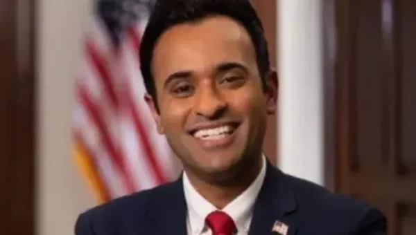 Vivek Ramaswamy’s popularity surges with impressive fundraising post-debate