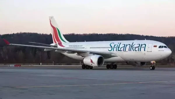 Delhi Airport: SriLankan Airlines plane carrying 140 passengers makes emergency landing at IGIA