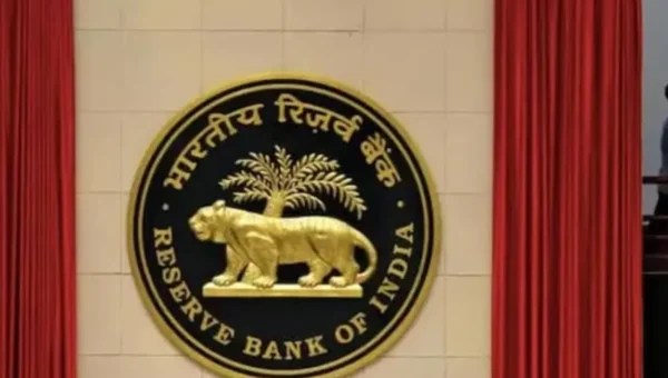 New RBI rules to regulate penal charges on loans to come into effect from next year