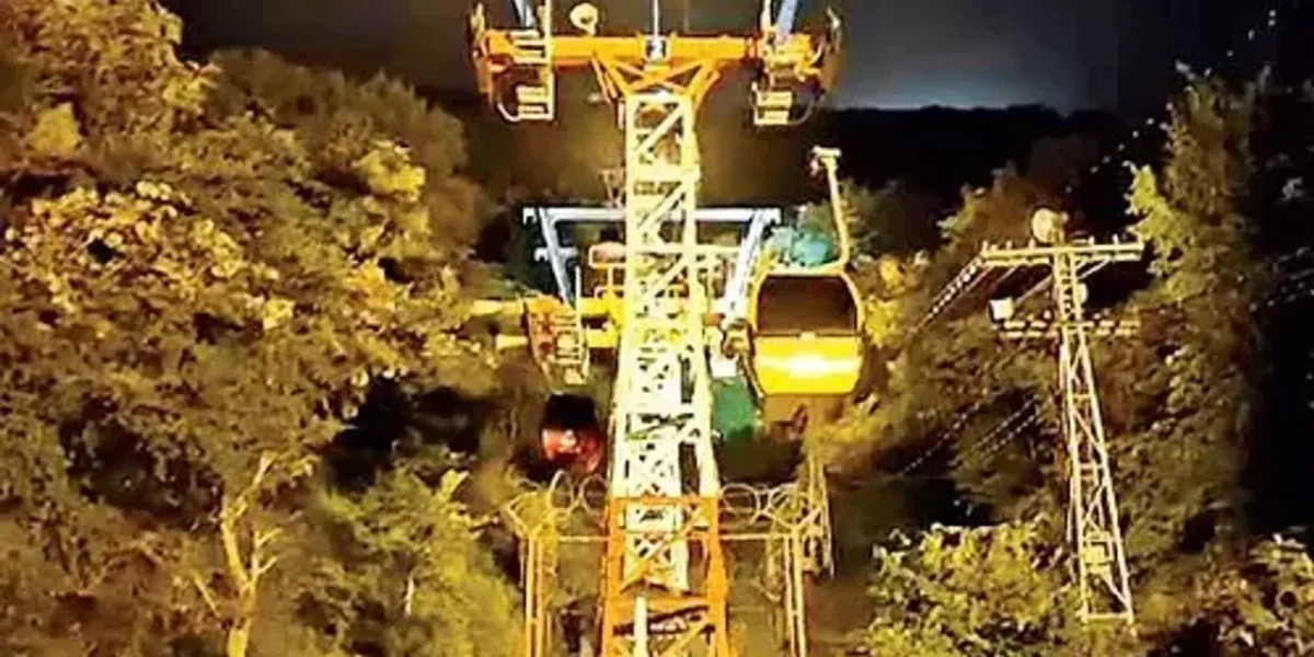 Unruly passenger brings Pavagadh ropeway to halt