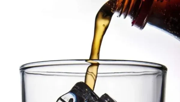 Liver problems in older women are linked to daily intake of sweetened drinks