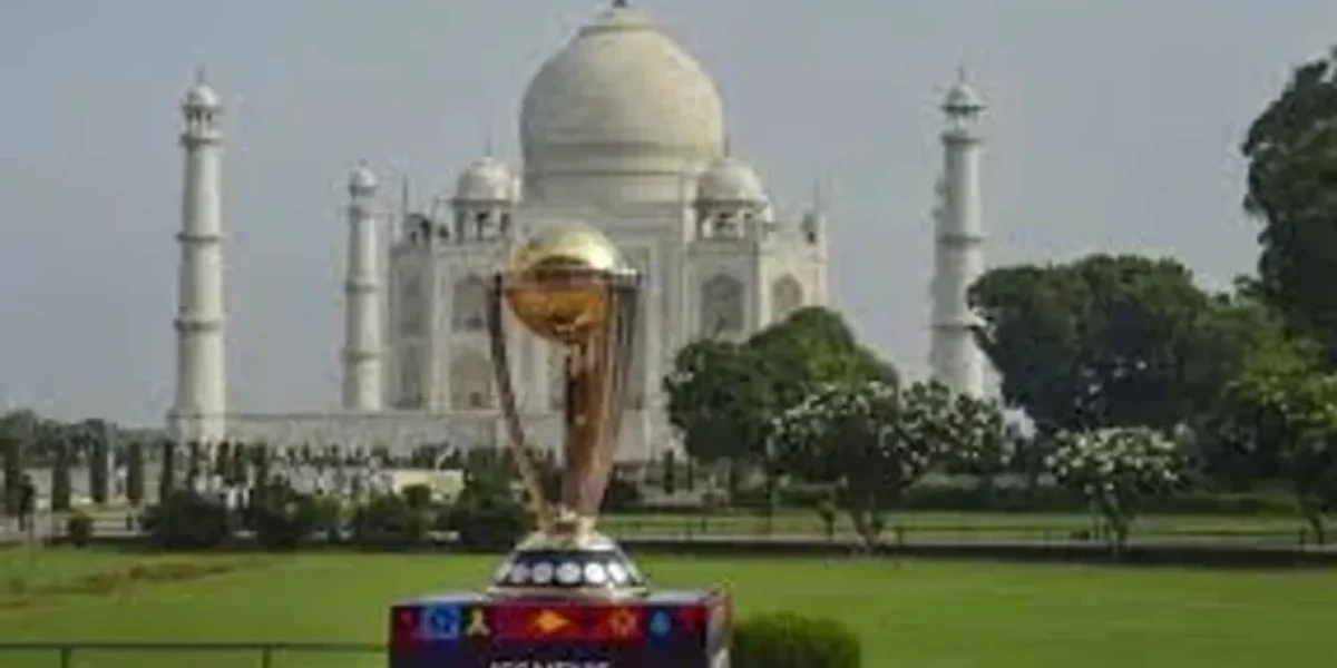 ICC Men’s Cricket World Cup trophy displayed at Taj Mahal in Agra